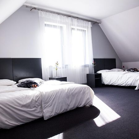 Bed and Breakfast Essenza Party Center Świdnica Exterior foto